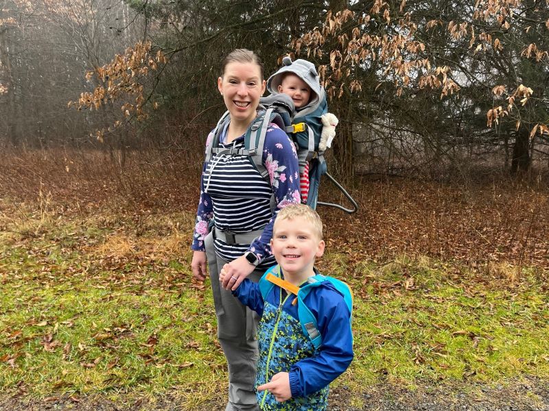 Laurie Cowin and children